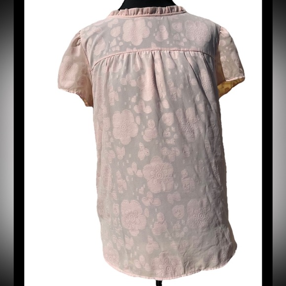 LOFT Shirt Womens Size Large Pink Floral Blouse Cap Sleeve Flowy Ruffle - Picture 1 of 9